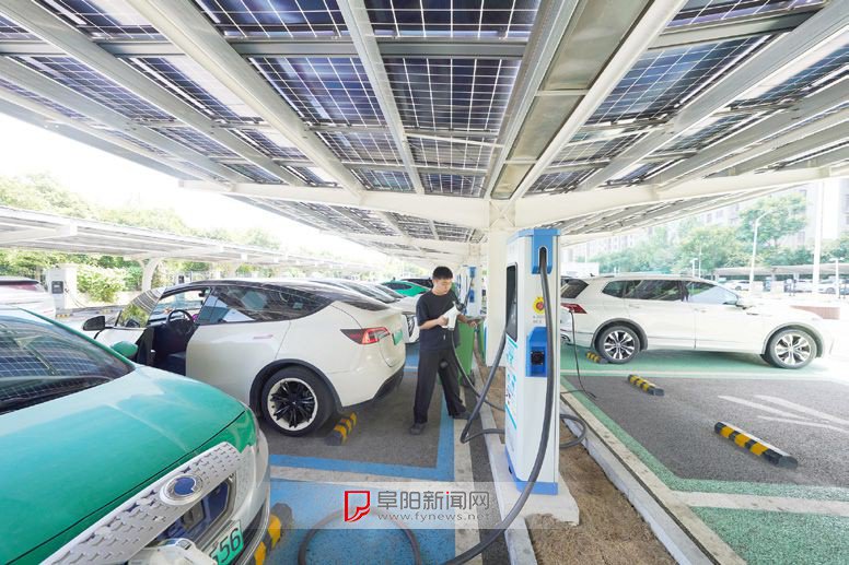 全市首座V2G充电站投运车辆能反向“卖电”了(图2)